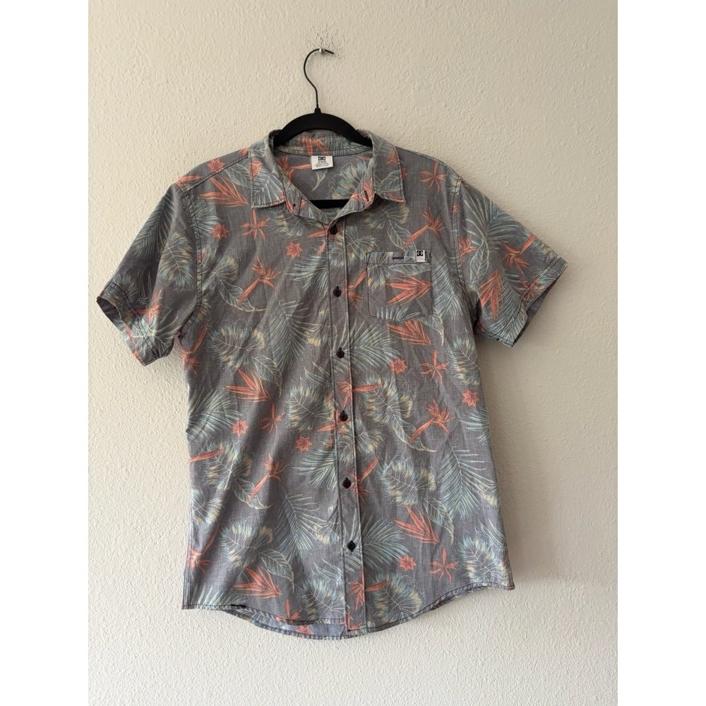 DC Shoes Hawaiian Shirt Mens Medium Grey Floral Short Sleeve Button Up Resort